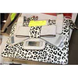 NEW GUESS PURSE WITH CHAIN HANDLE