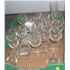 Image 1 : FLAT OF WINE GLASSES