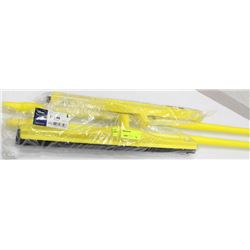 LOT OF 2 SQUEEGEE WITH POLES