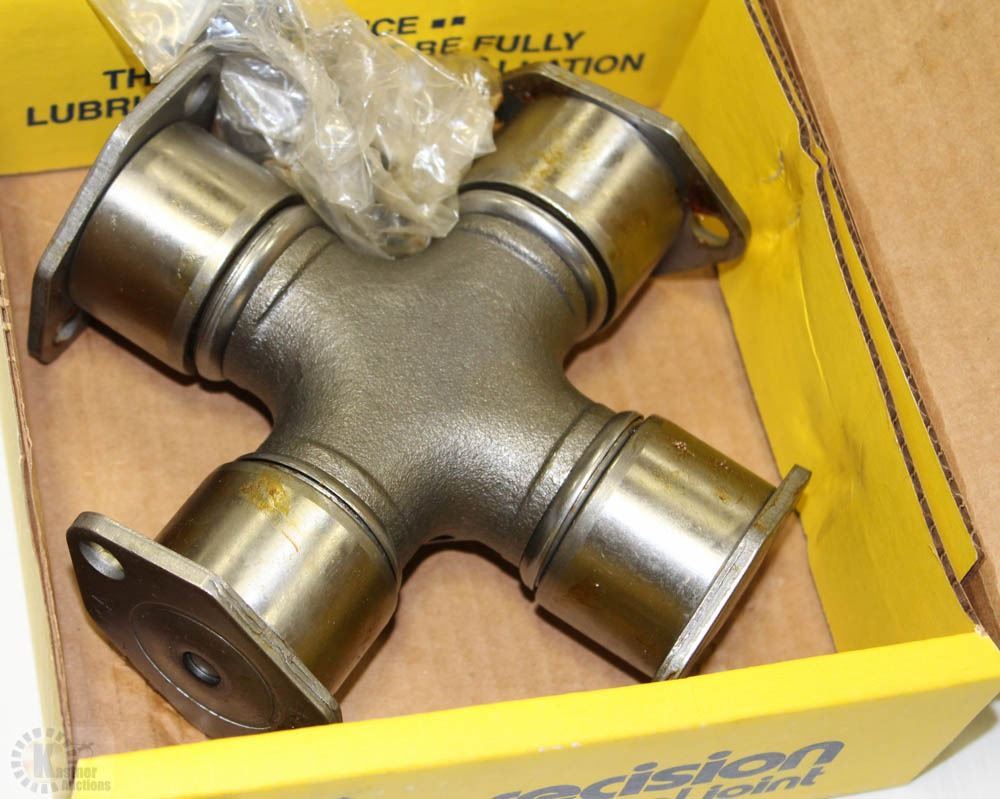 PRECISION UNIVERSAL JOINT