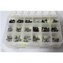 LOT OF 2 SAMS SCREWS