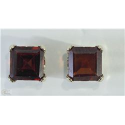 #25-14KT GOLD GARNET EARRINGS