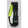 Image 1 : 5000 LUMEN TACTICAL LED FLASHLIGHT KIT WITH