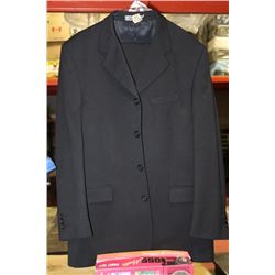 FULL SUIT - SIZE 40