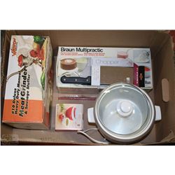 BOX WITH ASSORTED KITCHENWARE INCL MEAT GRINDER,