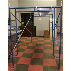 6 SECTIONS OF BRICKLAYERS SCAFFOLDING COMES WITH