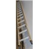 Image 1 : 32' PELIGRO ALUMINUM EXTENSION LADDER