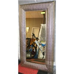SHOWHOME METAL FRAMED MIRROR