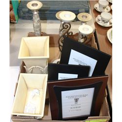 FLAT WITH ROOM DECOR INCL SMALL PLANTERS,CANDLE