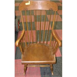 SOLID WOOD ROCKING CHAIR