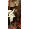 Image 1 : SHOWHOME 3 PC GLASS VASE SET W/ ARTIFICIAL FOLIAGE