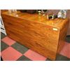 Image 1 : LARGE SHOWHOME 3 DRAWER DRESSER