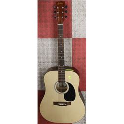 ACADEMY ACCOUSTIC GUITAR MODEL 0-2