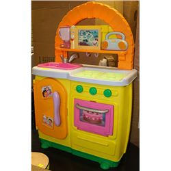 KIDS DORA THE EXPLORER KITCHEN