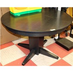 SHOWHOME BLACK WOOD ROUND KITCHEN TABLE