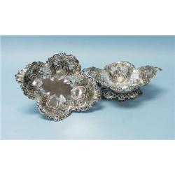 A fine pair of English sterling silver fruit...