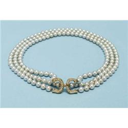 A very good three stranded silver coloured cu...