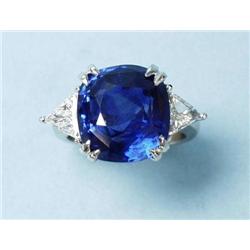 An important platinum and diamond cocktail ri...