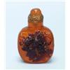 Image 1 : A good Chinese amber snuff bottle. The flask...