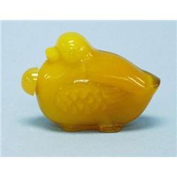 An unusual Chinese yellow glass snuff bottle...