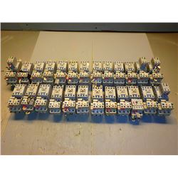 ALLEN BRADLEY 193-EB1EB B 100-C09*10 A Lot of Contactor w/ Overload Relays