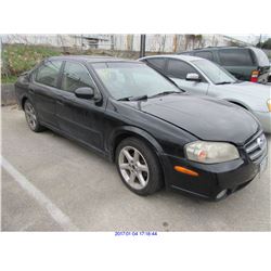 2002 - NISSAN MAXIMA