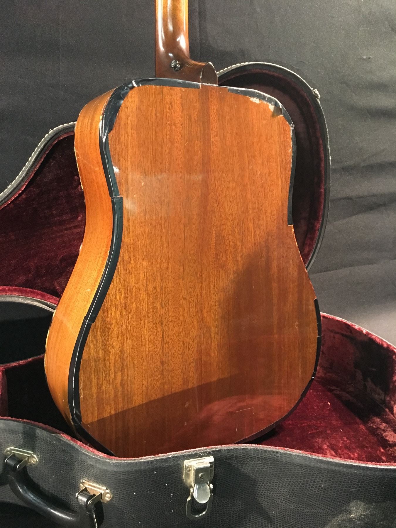 Gibson J 45 Deluxe Acoustic Guitar Serial Number B Made In Kalamazoo In 1974 Gibson J 45 Deluxe Acoustic Guitar Serial Number B Made In Kalamazoo In 1974
