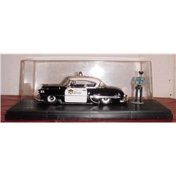 Sherriff car plus policeman - auto plus constable