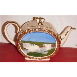 Very rare very old beautiful  Niagara Falls elaborate teapot - theire des Chutes Niagara
