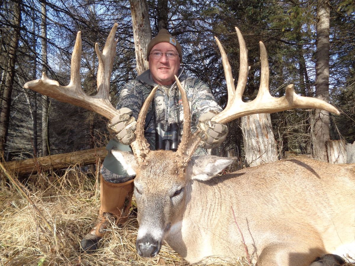 3 Days / 4 Nights Trophy Whitetail Deer Hunt for 2 Hunters in Saskatchewan, Canada.