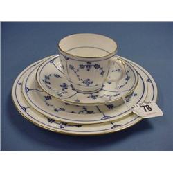 4 Pieces Blue And White Minton Teaware £15-20...