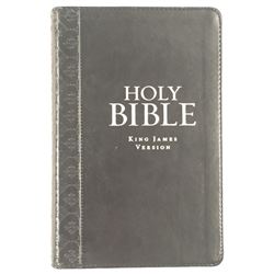 Resident Evil: The Final ChapterDr. Isaacs (Iain Glen) Bible Movie Props