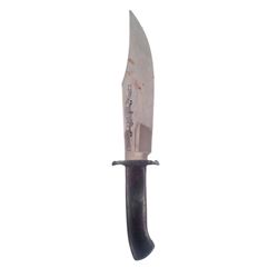 Resident Evil: The Final ChapterDr. Isaacs (Iain Glen) Knife Movie Props