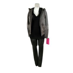 Falling Skies Margaret (Sarah Carter) Costume