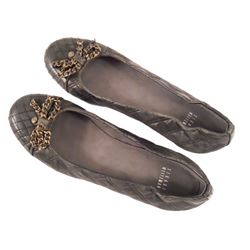 Falling Skies Sonya Rankin's (Blair Brown) Shoes
