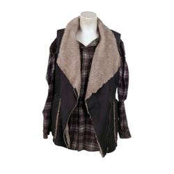 Falling Skies Isabella Catalina (Sandino Moreno) Movie Costumes
