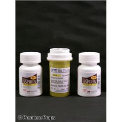 The Roommate Rebecca (Leighton Meester) Medicine Movie Props