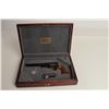 Image 9 : Official Robert E. Lee commemorative pistol  authorized by U.S. Historical society, cased  with meda