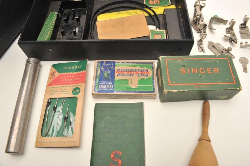 Antique Singer 2211 Catalog 3110 Featherweight sewing machine in