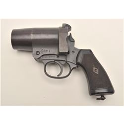 British No. 3 MK I flare pistol, 37mm  caliber, blued finish, checkered hard rubber  grips, approxim