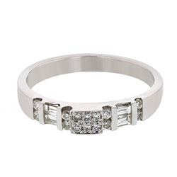 Platinum 0.39CTW Diamond Band Ring - REF-90F8N