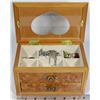 Image 1 : ESTATE JEWELRY BOX WITH CONTENTS
