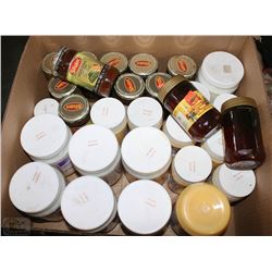 BOX OF HONEY AND CLAIRIFIED BUTTER