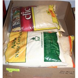 BOX WITH 4 BAGS OF ASSORTED CORN MEAL