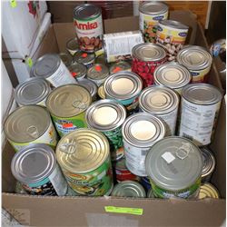 BOX WITH MIXED BEANS VEGETABLES OKRA  AND MORE