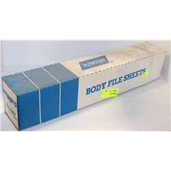 BOX WITH 50 SHEETS OF NORTON STICK AND SAND PAPER