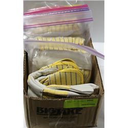 LOT OF 5 PAIRS OF WORK GLOVES