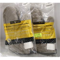 LOT OF 2 OVEN MITTS