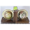 Image 1 : PAIR OF VINTAGE MINI GLOBE BOOK ENDS WITH BRASS
