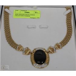 NEW GENUINE FIFTH AVENUE COLLECTION FASHION